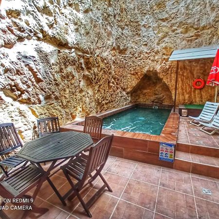 Town House With Private Pool In Village Centre Kalkara Екстер'єр фото
