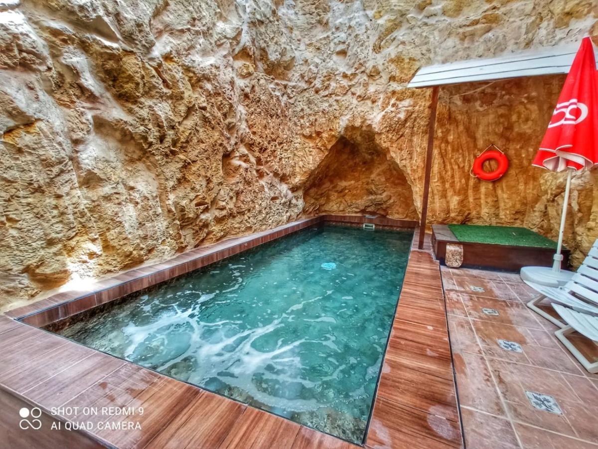 Town House With Private Pool In Village Centre Kalkara Екстер'єр фото