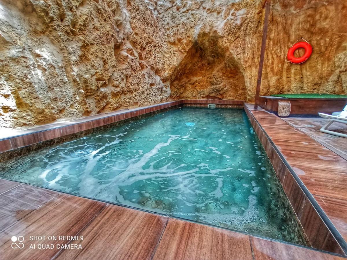 Town House With Private Pool In Village Centre Kalkara Екстер'єр фото
